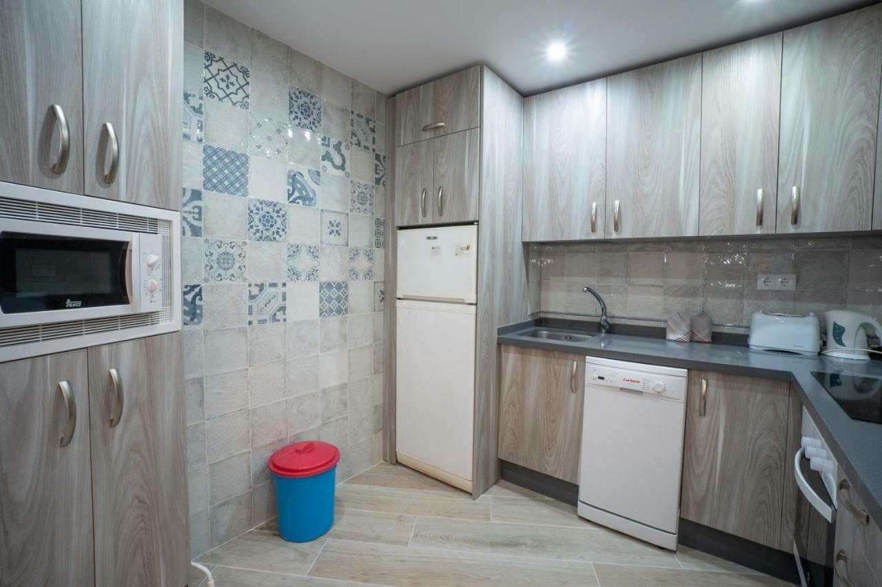 Palmeras 80 Menyber نيرخا المظهر الخارجي الصورة
